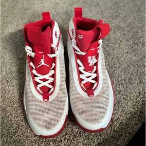 Player Exclusive U of H jordan 35